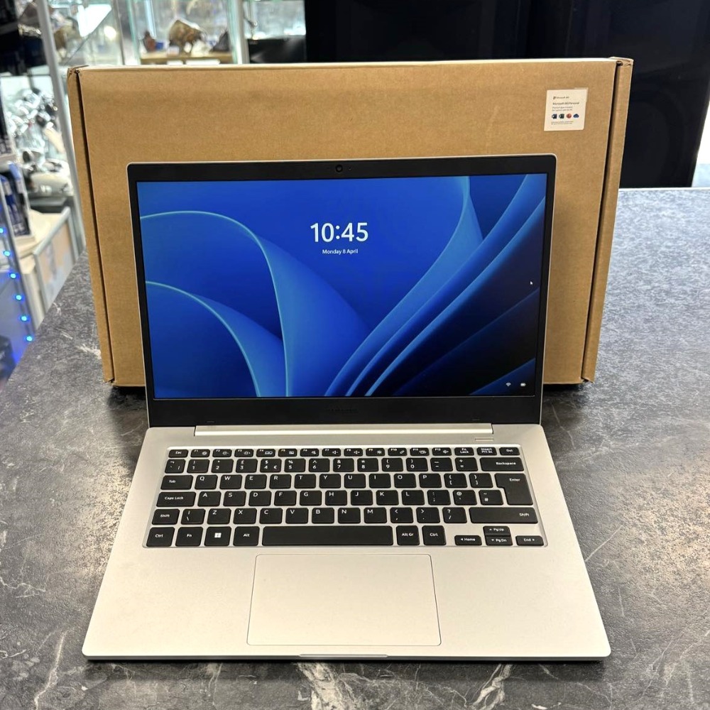 Samsung Galaxy Book2 Go 5G 14" 128GB SSD Snapdragon 7c+ Gen 3 Laptop ...
